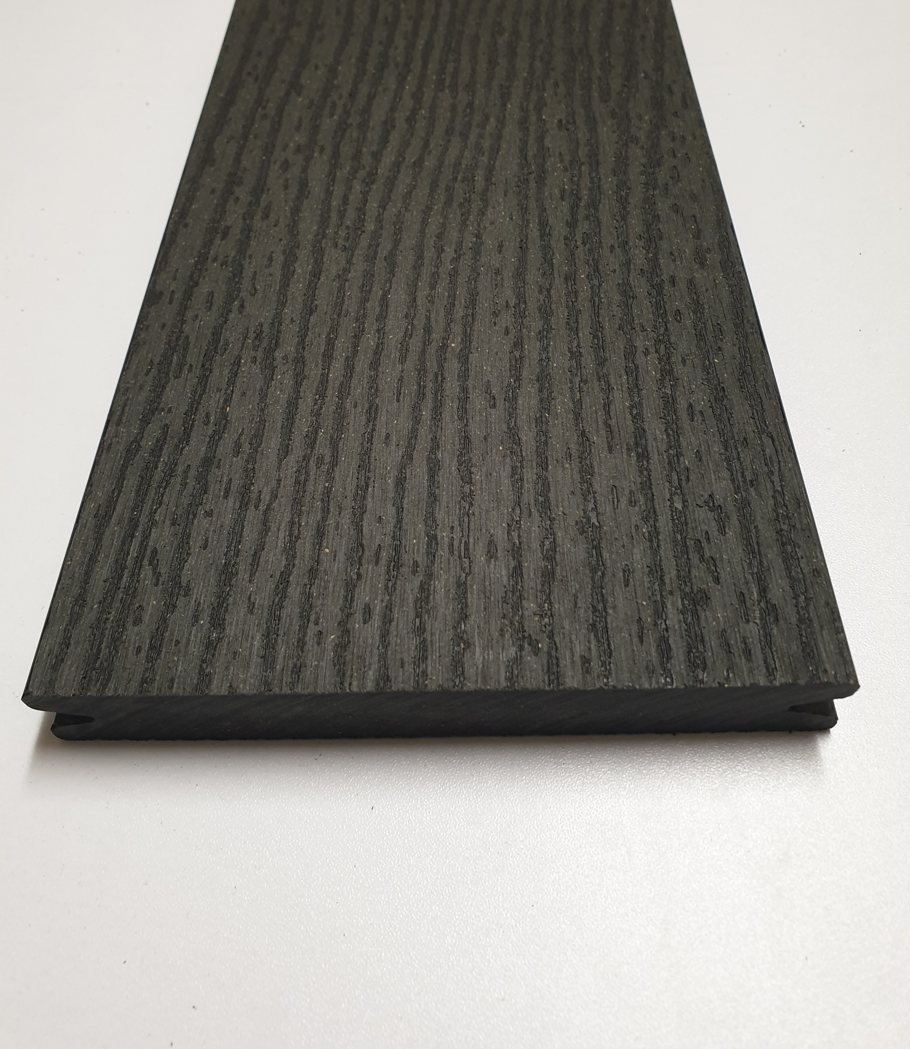 WPC massiv Terrassendiele Helo 20x140mm Dunkelgrau gerillt/Struktur in 4 Längen