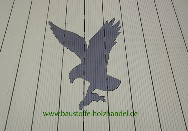 Adler mit  UPM ProFi Deck 150 Sonnenbeige und Kastanienbraun