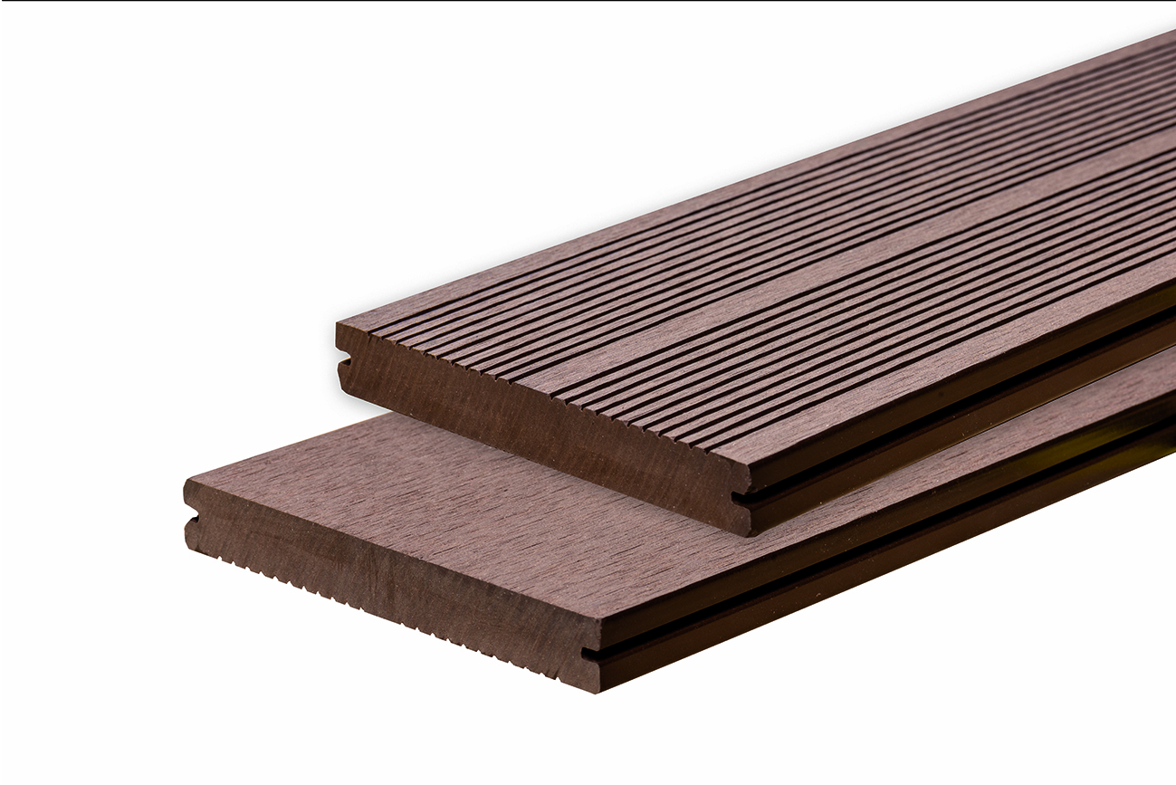 WPC BasicDeck Solid Nussbaum 20x140mm in glatt und franz. geriffelt