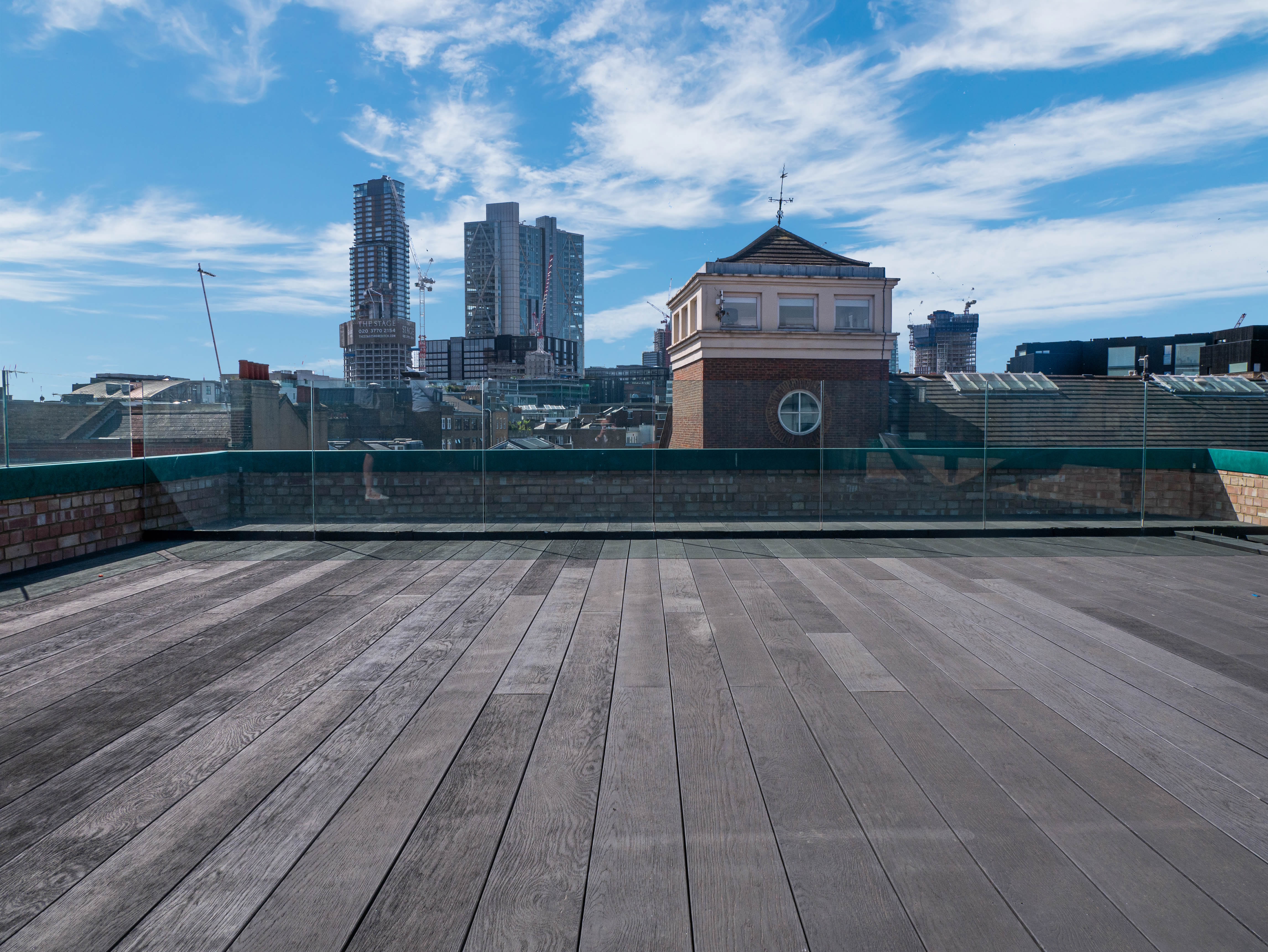 Millboard Terrassendiele Enhanced Grain in Burnt Cedar 32x176mm