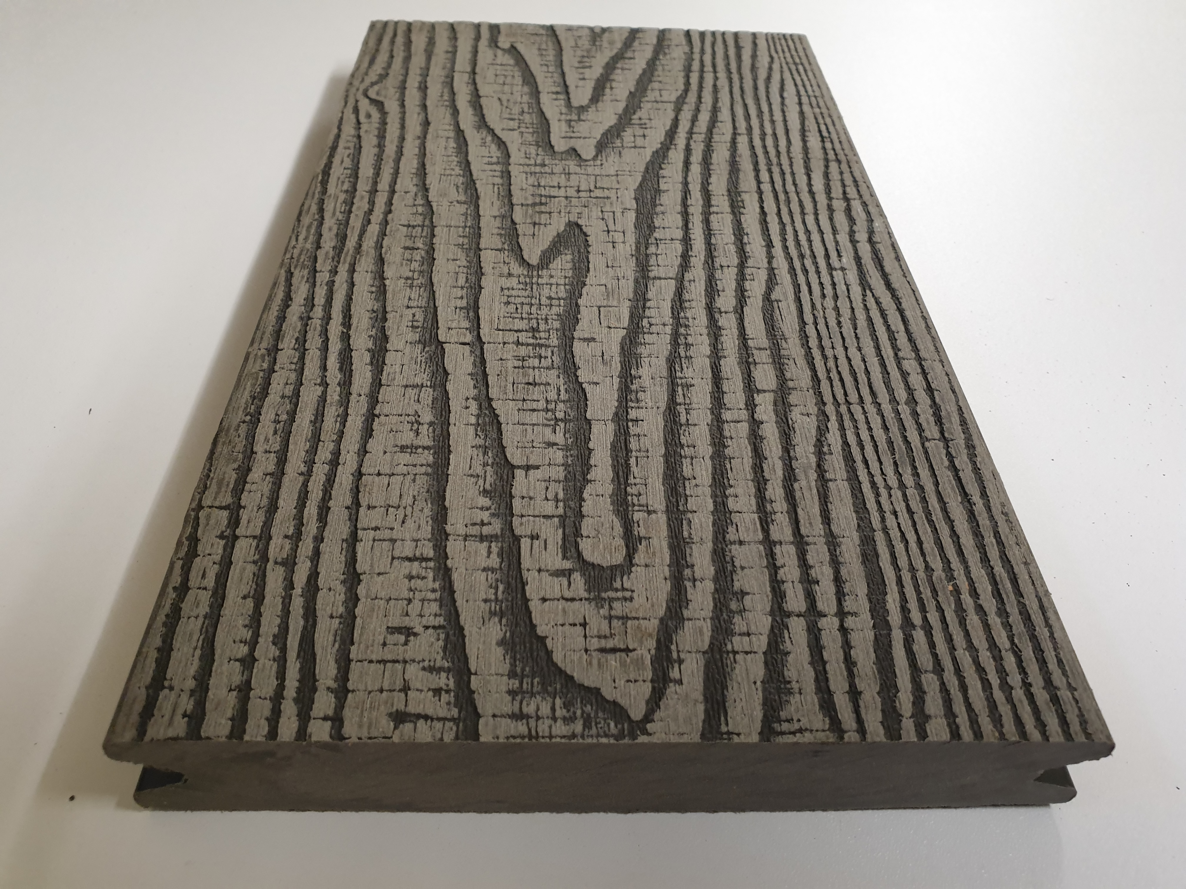 Massiv WPC Terrassendiele SOL 22 x 143mm Hellgrau sägerau, fein, grob in 4 Längen